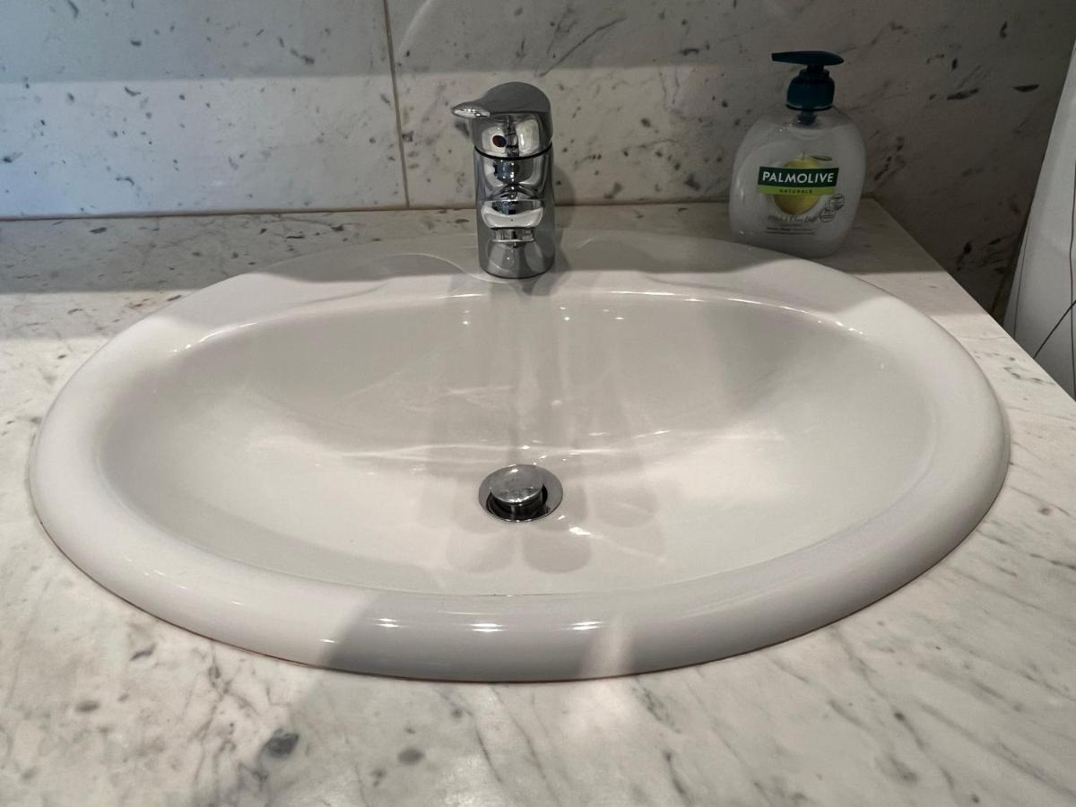 Stylish Apt Near Urania 1Br Lejlighed Wien Eksteriør billede