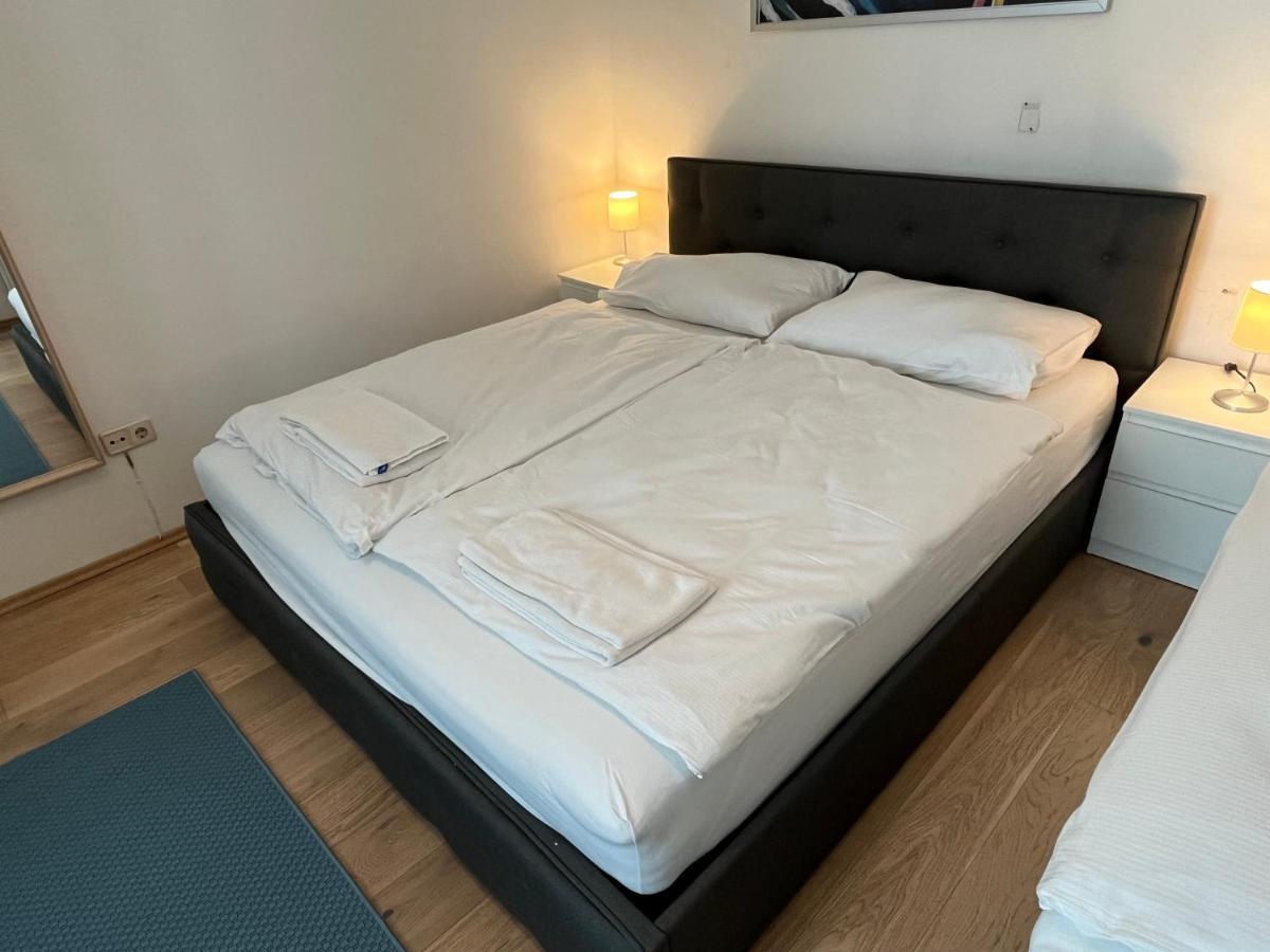 Stylish Apt Near Urania 1Br Lejlighed Wien Eksteriør billede