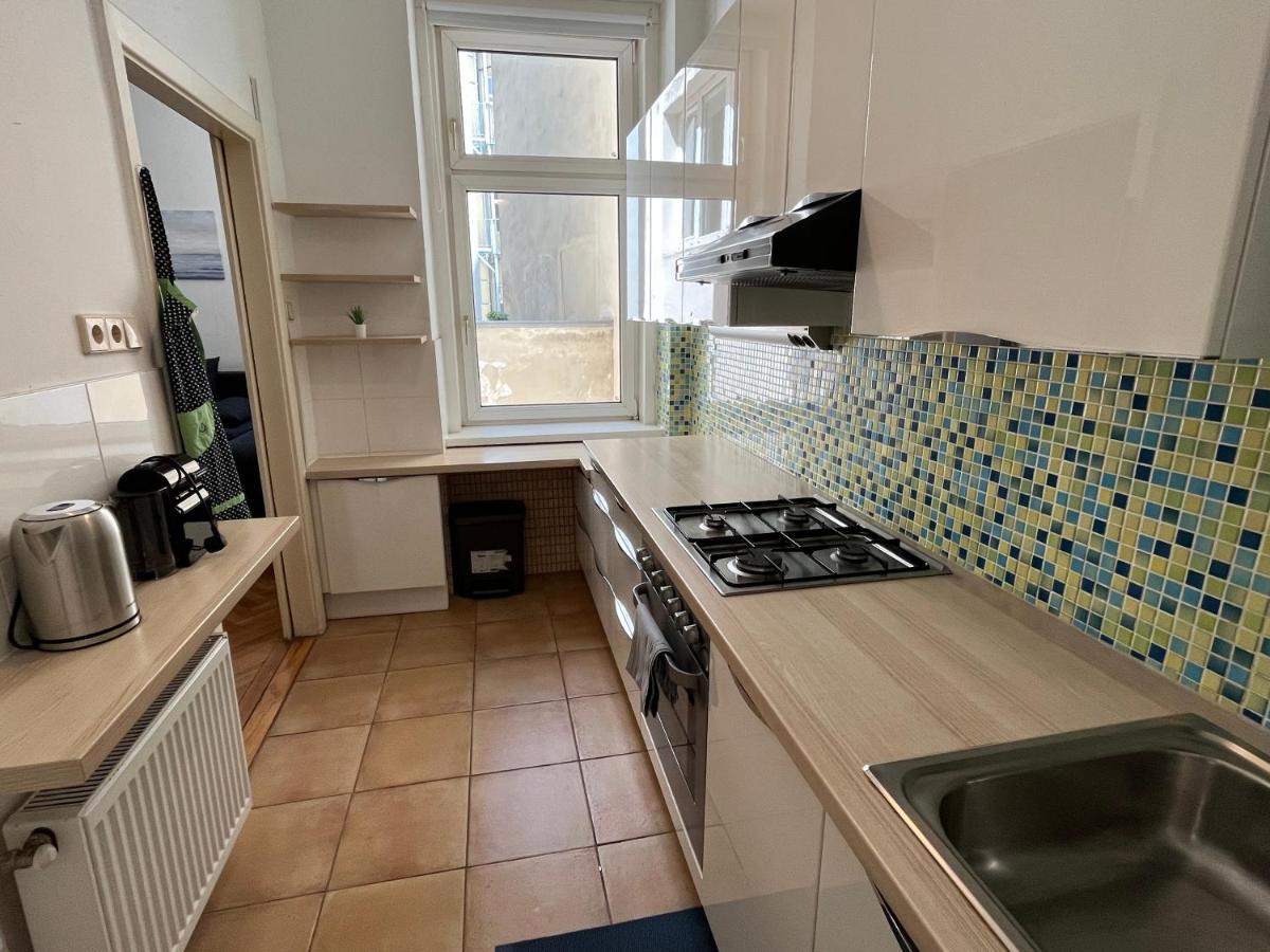 Stylish Apt Near Urania 1Br Lejlighed Wien Eksteriør billede
