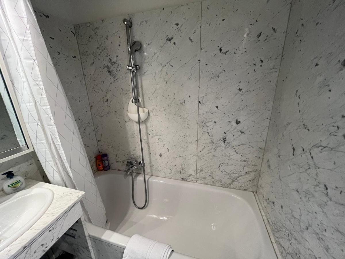 Stylish Apt Near Urania 1Br Lejlighed Wien Eksteriør billede