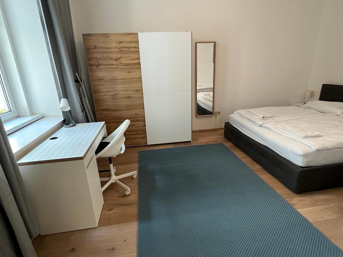Stylish Apt Near Urania 1Br Lejlighed Wien Eksteriør billede